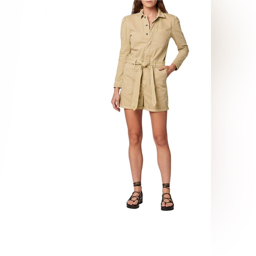 Joe's Jeans
Alexa Shortall in WHITE
